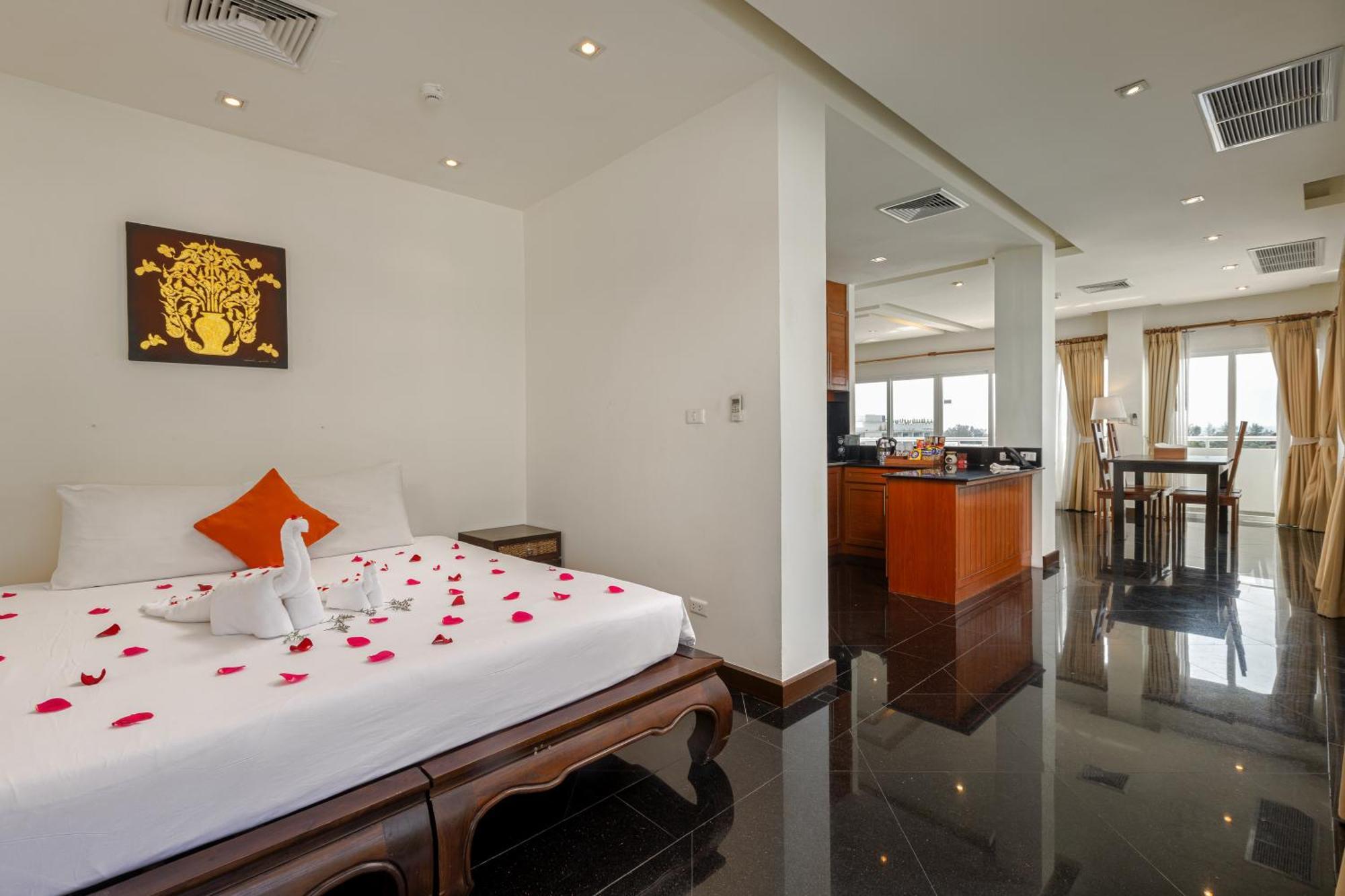 Phunawa Resort Phuket Karon Beach - Sha Plus Kültér fotó